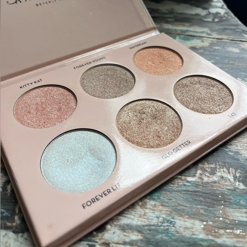 *DISCONTINUED* ABH Nicole Guerriero Glow Kit - Picture 5 of 6